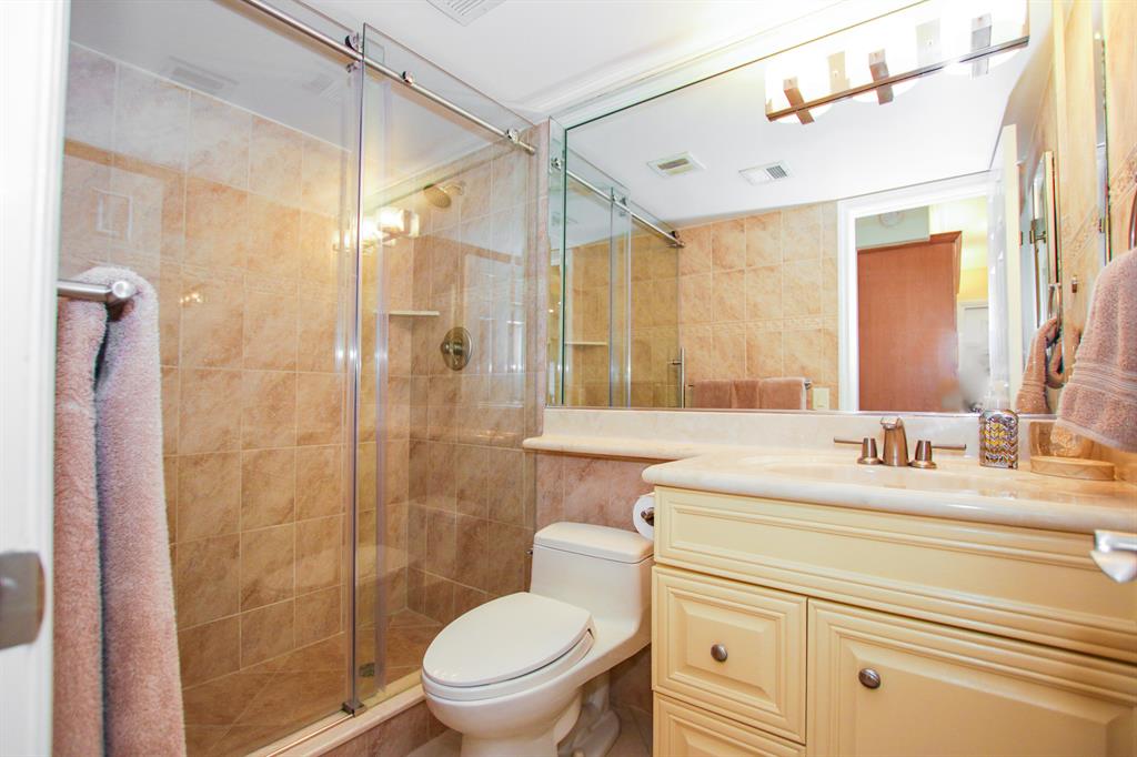 SEA HAVEN CONDO 1 - Residential