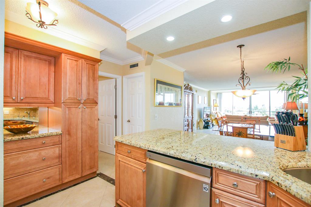 SEA HAVEN CONDO 1 - Residential