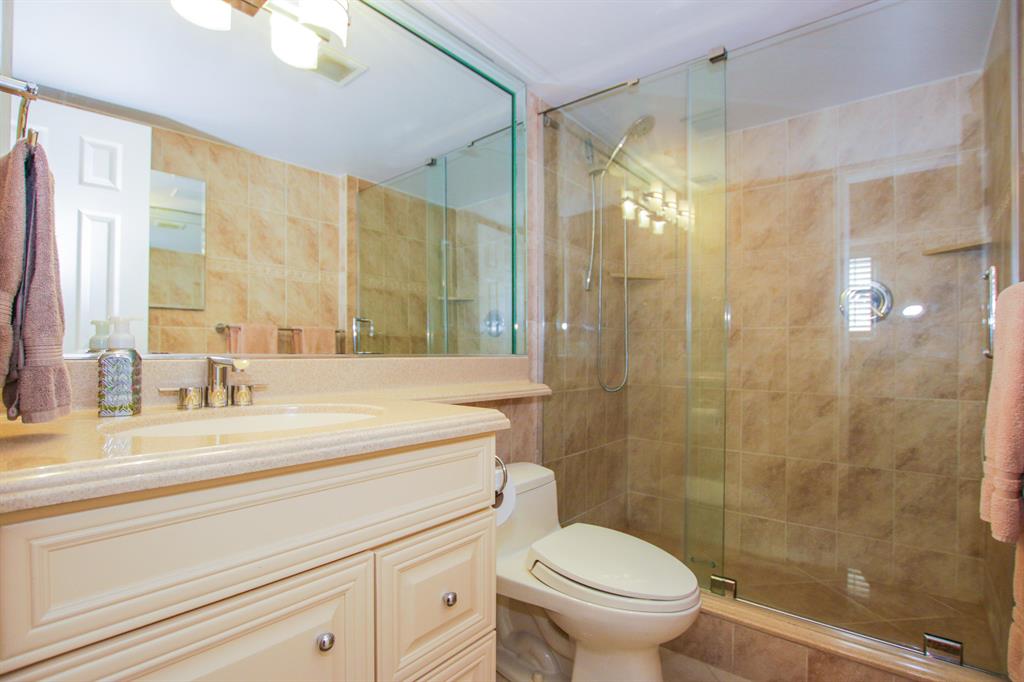 SEA HAVEN CONDO 1 - Residential