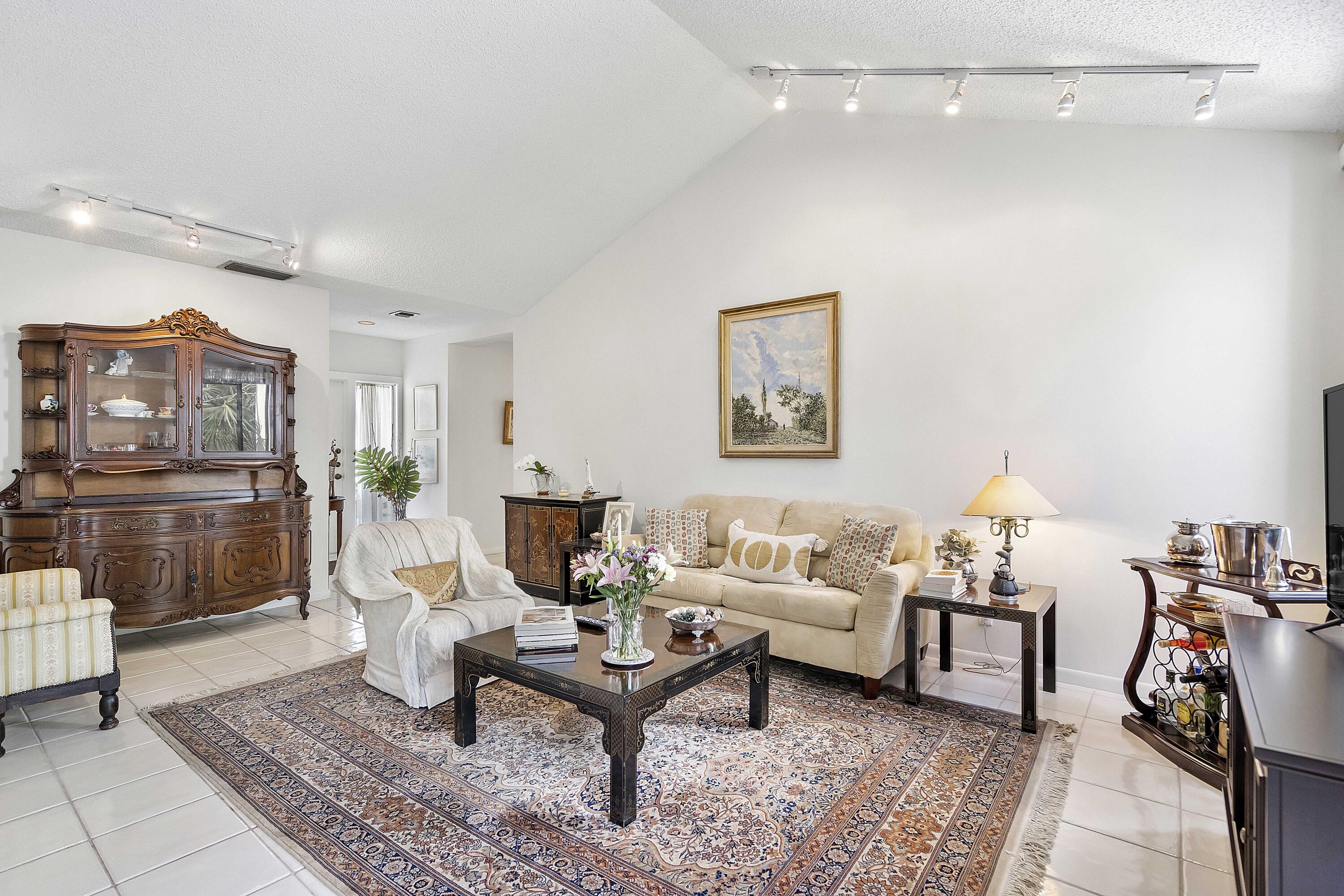 PINE LAKE CONDO - Residential