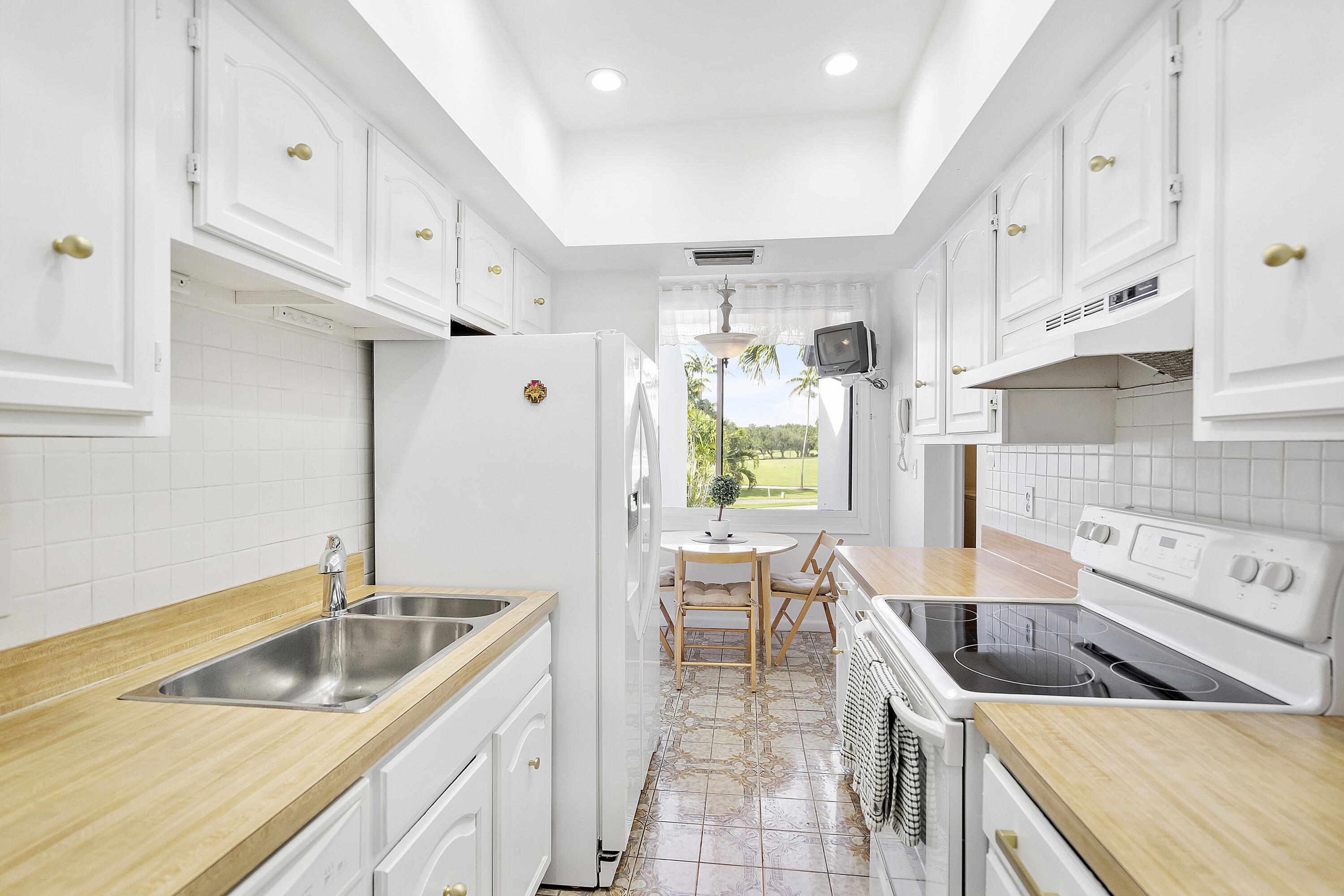 PINE LAKE CONDO - Residential