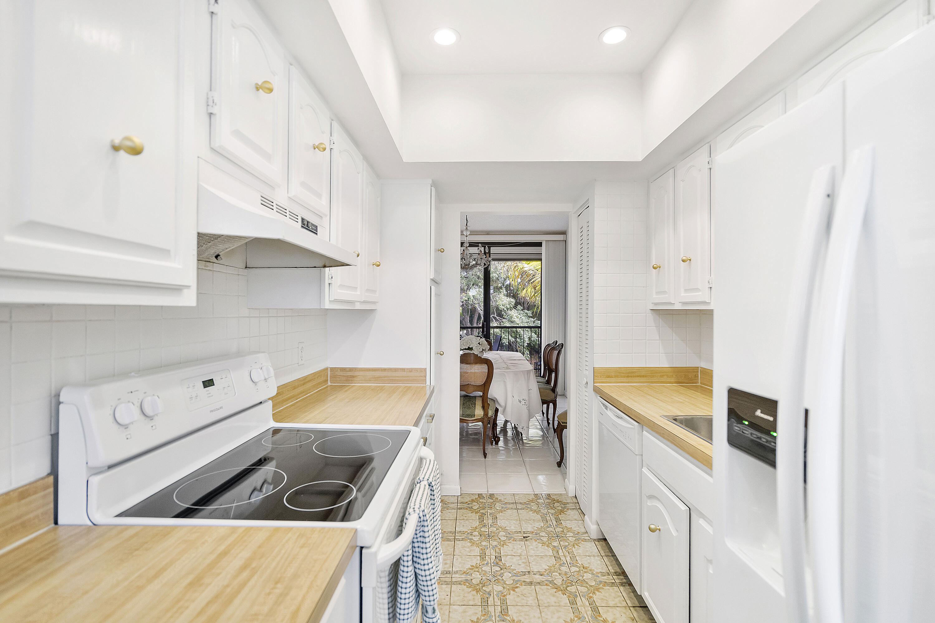 PINE LAKE CONDO - Residential