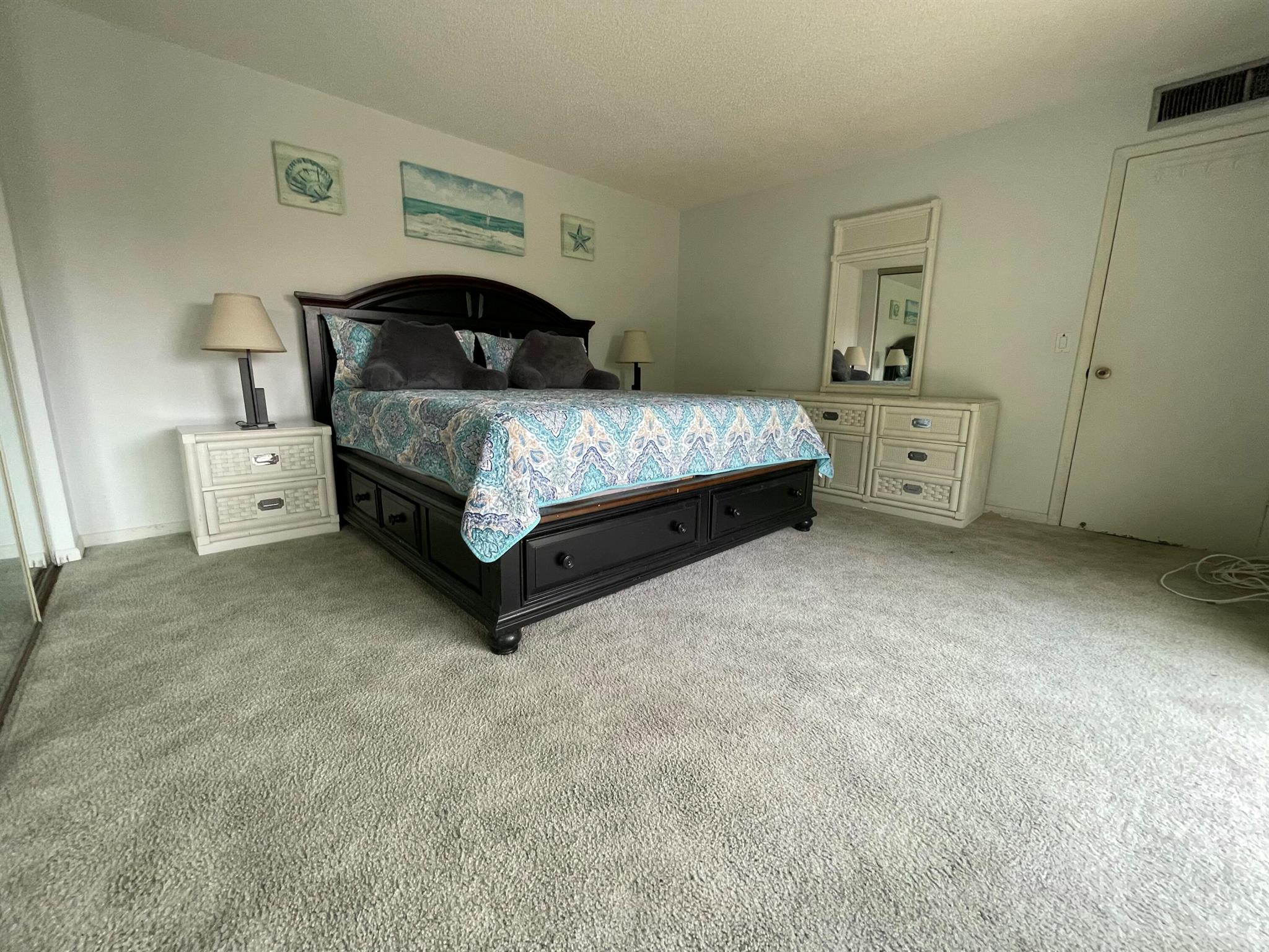 ISLAND VILLAGE PHASE I - Residential Lease