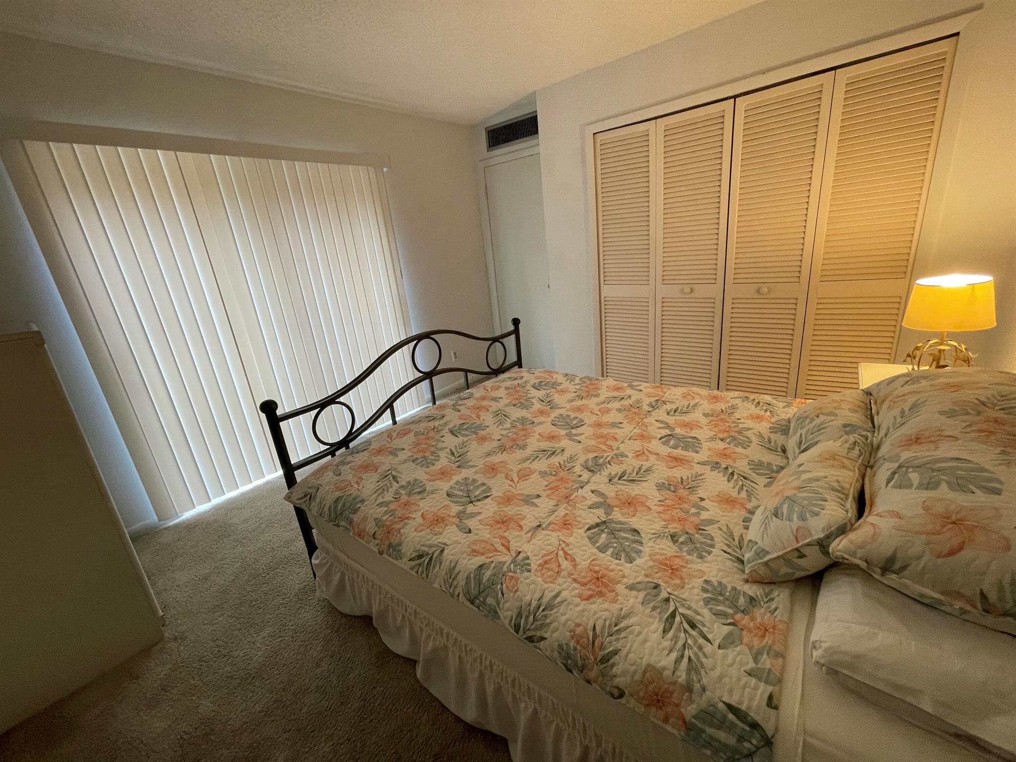 ISLAND VILLAGE PHASE I - Residential Lease