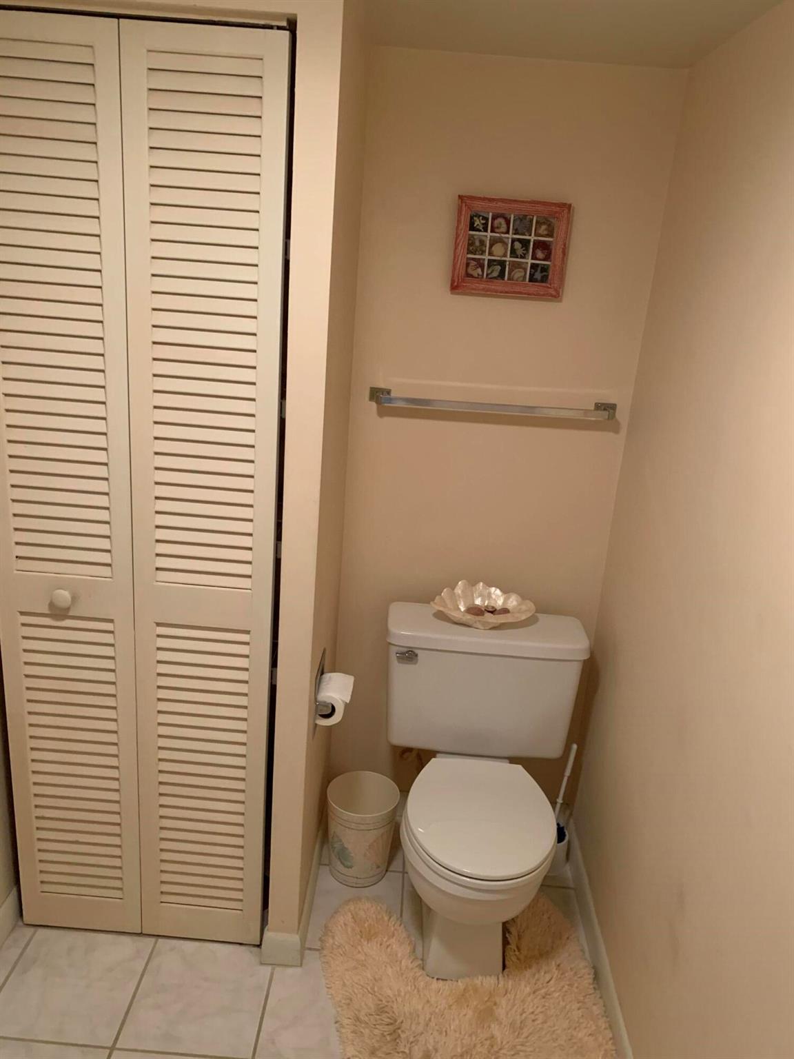 ISLAND VILLAGE PHASE I - Residential Lease