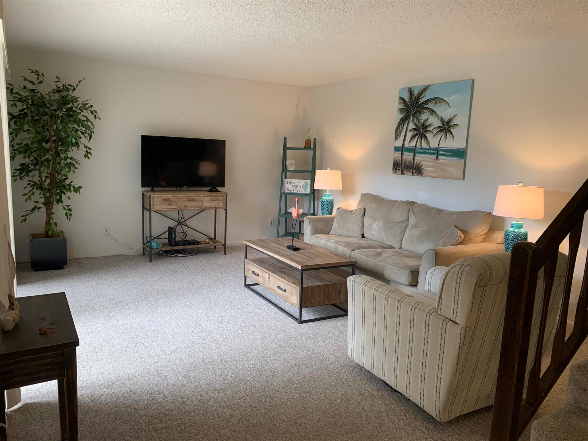 ISLAND VILLAGE PHASE I - Residential Lease