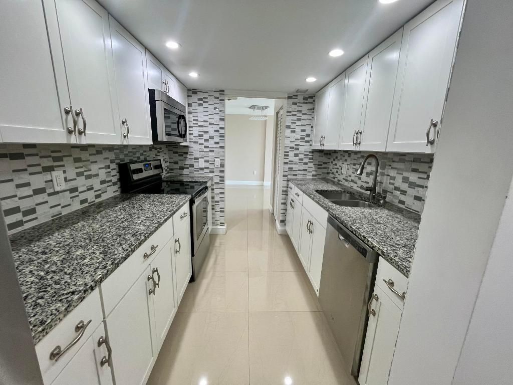 Photo of 301 Croton Avenue #406, Lantana, FL 33462 (MLS # R11134570)