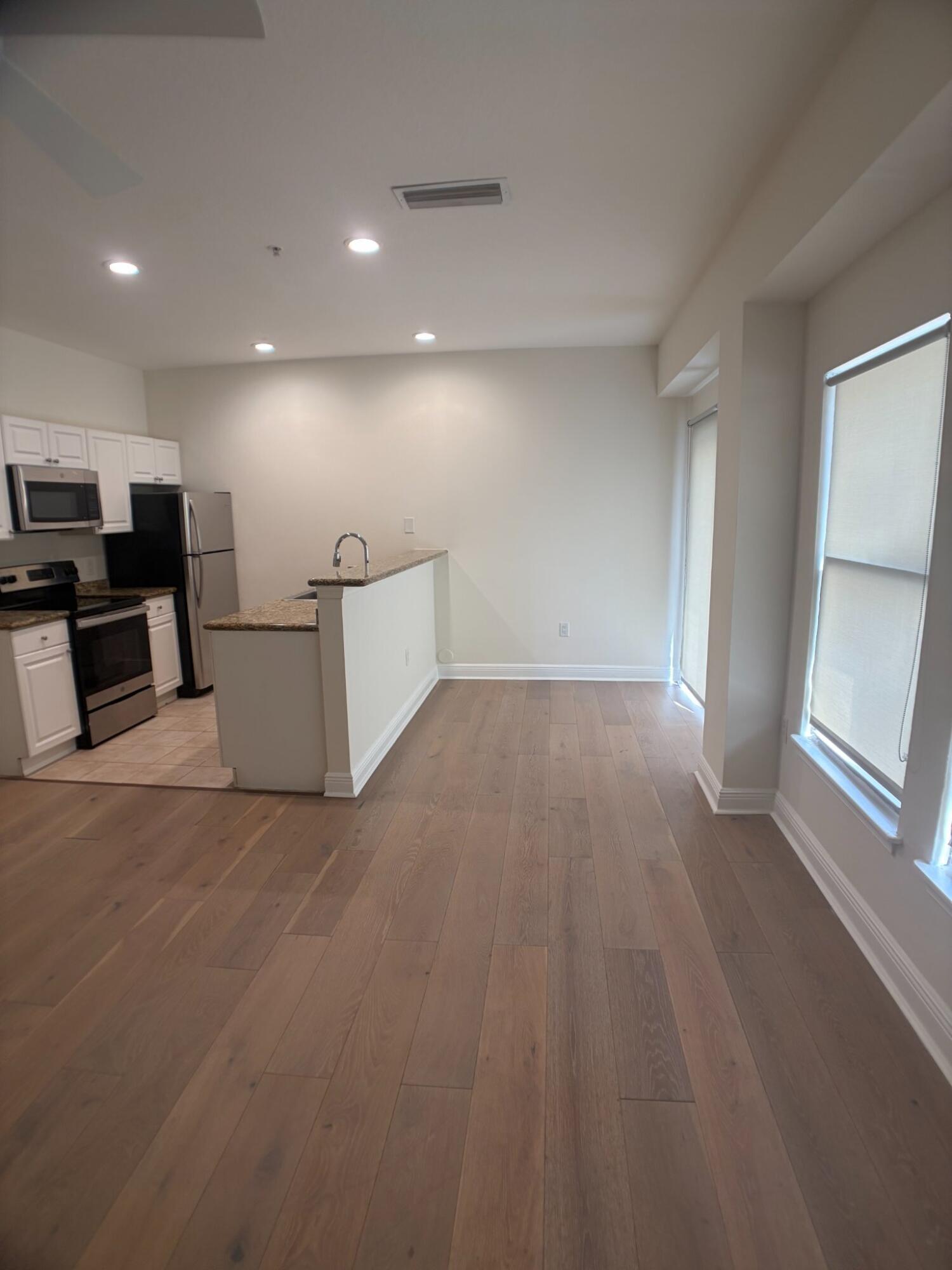 150 SE 3RD Avenue 13