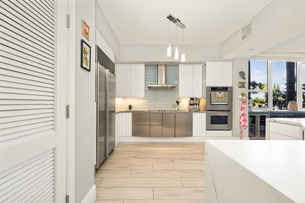 Photo of 701 SE 21st Avenue #201, Deerfield Beach, FL 33441 (MLS # B26016536)