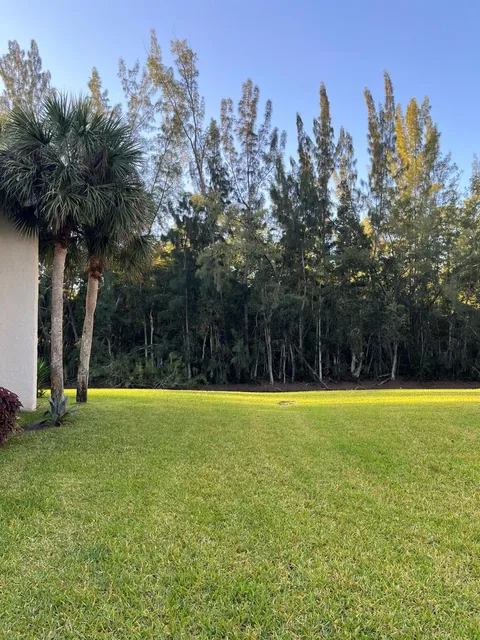 140 Lake Meryl Drive Unit 139, West Palm Beach, FL MLS: R11081982