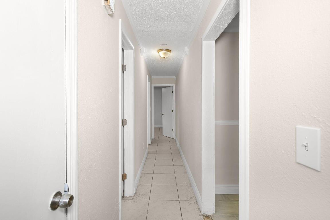 SAN LUCIE PLAZA S/D-UNIT ONE - Residential