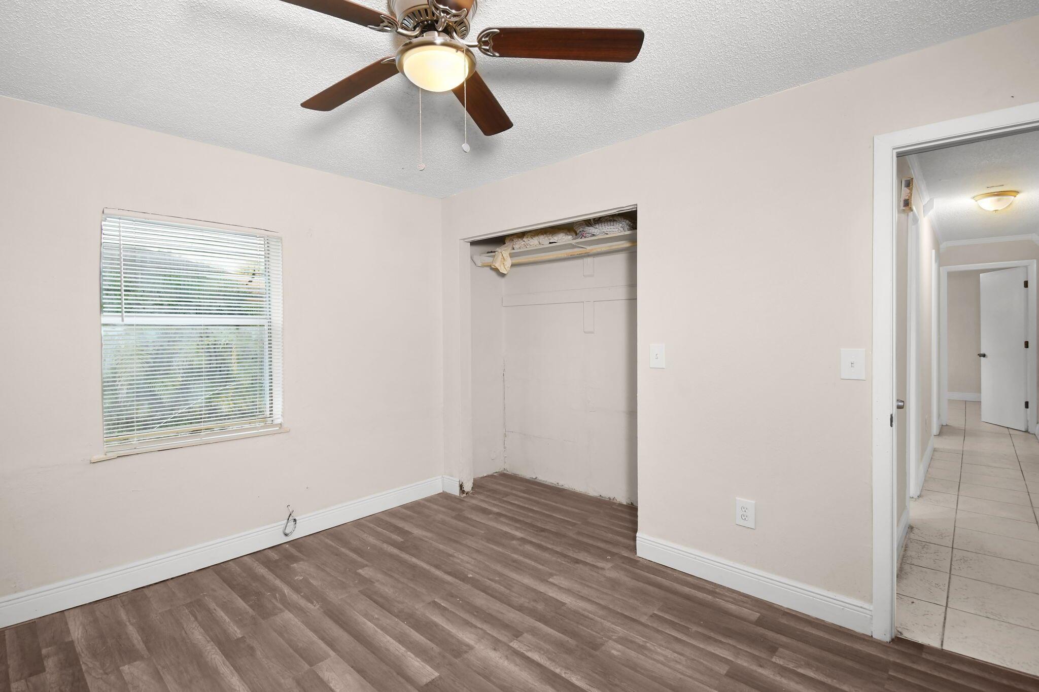 SAN LUCIE PLAZA S/D-UNIT ONE - Residential