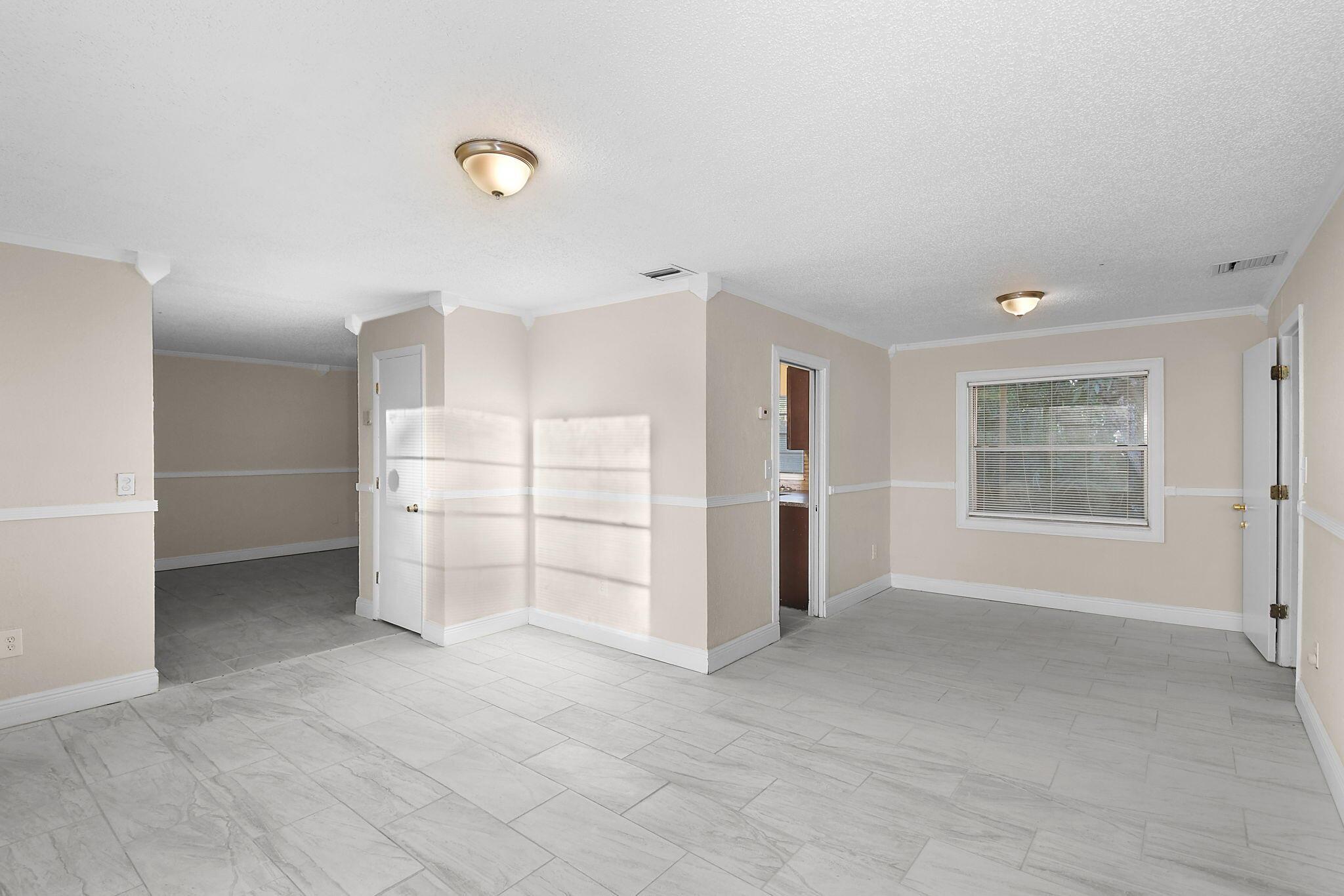 SAN LUCIE PLAZA S/D-UNIT ONE - Residential