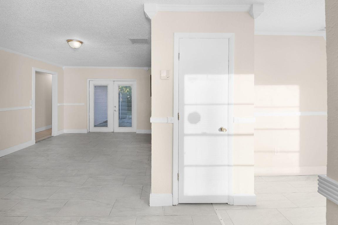 SAN LUCIE PLAZA S/D-UNIT ONE - Residential