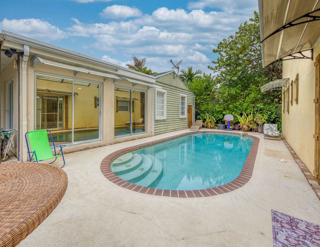 Photo of 216 S Ocean Breeze #Main, Lake Worth Beach, FL 33460 (MLS # B26005986)