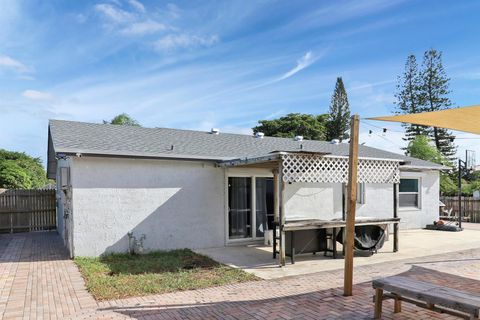 A home in Lake Worth