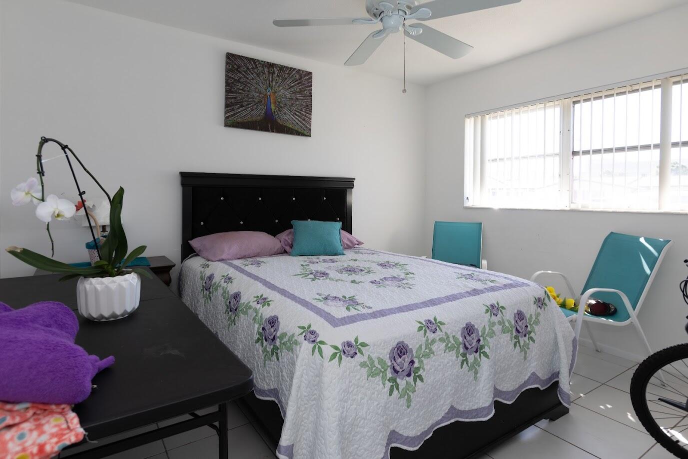 CRESTHAVEN VILLAS 5 CONDO - Residential