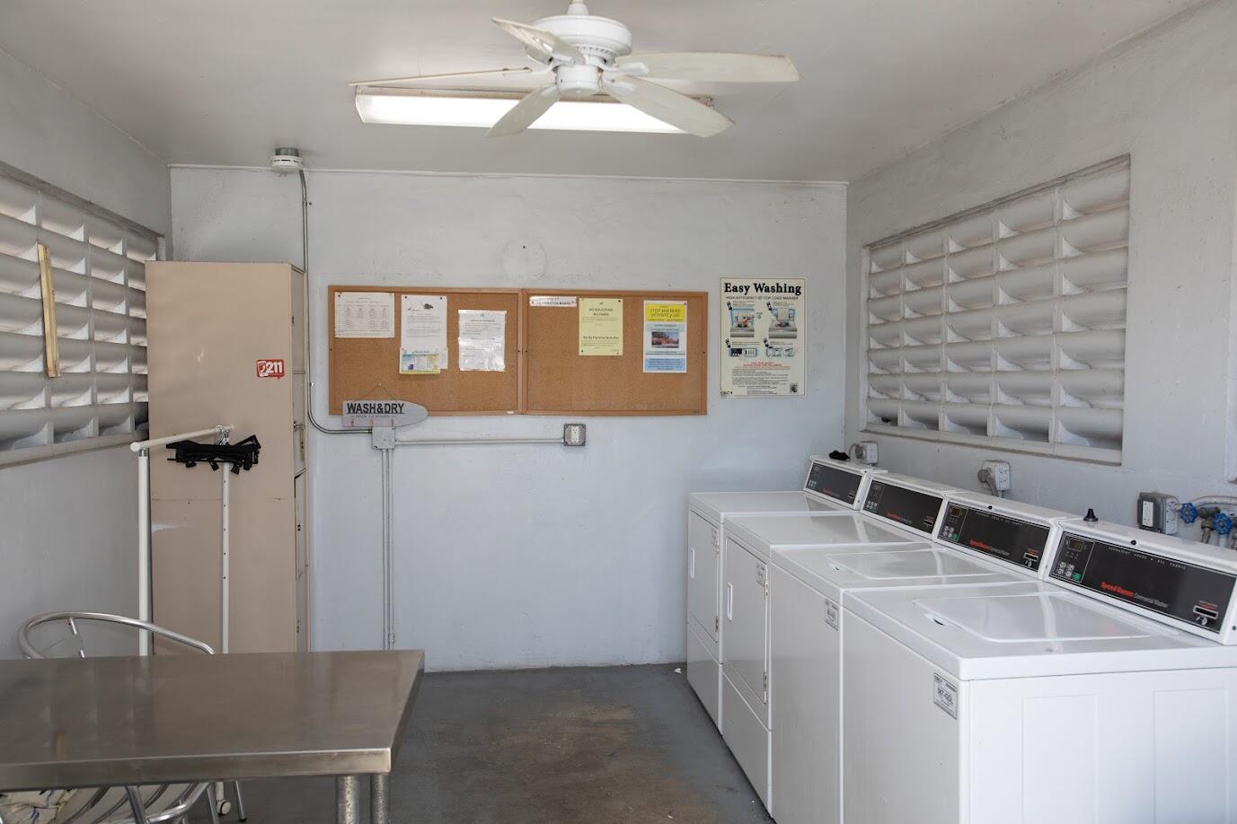 CRESTHAVEN VILLAS 5 CONDO - Residential