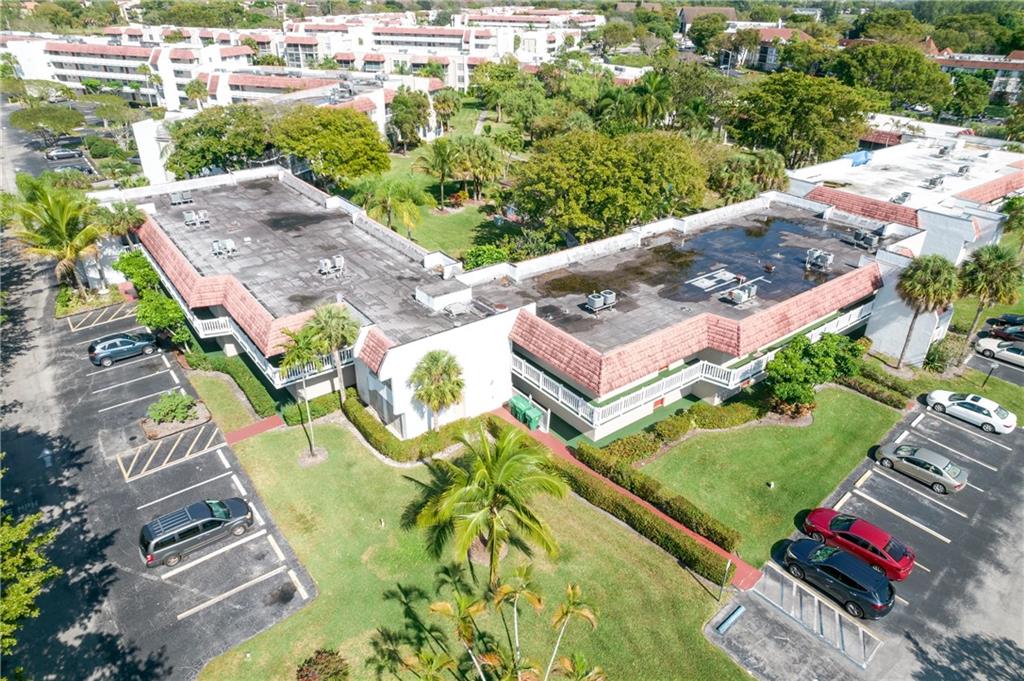 LAS VISTAS CONDOS - Residential