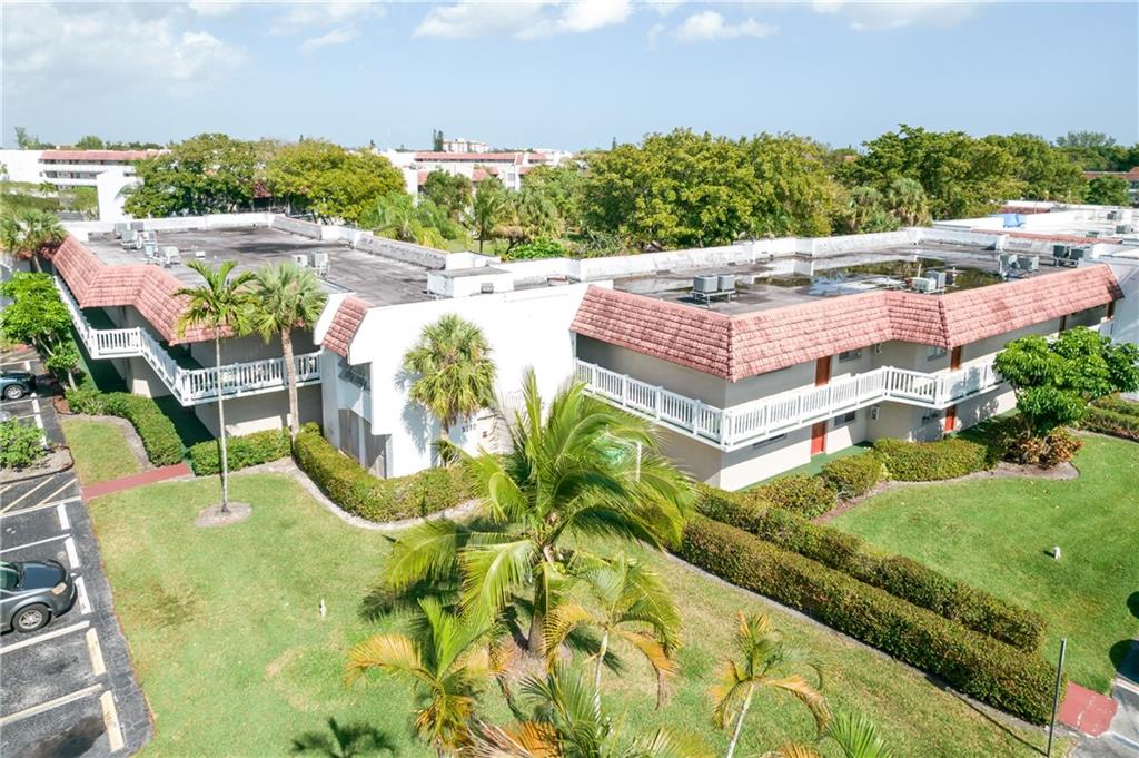 LAS VISTAS CONDOS - Residential