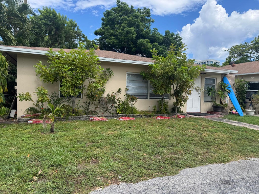 Photo of 510 Hibiscus Avenue, Pompano Beach, FL 33062 (MLS # B26060607)