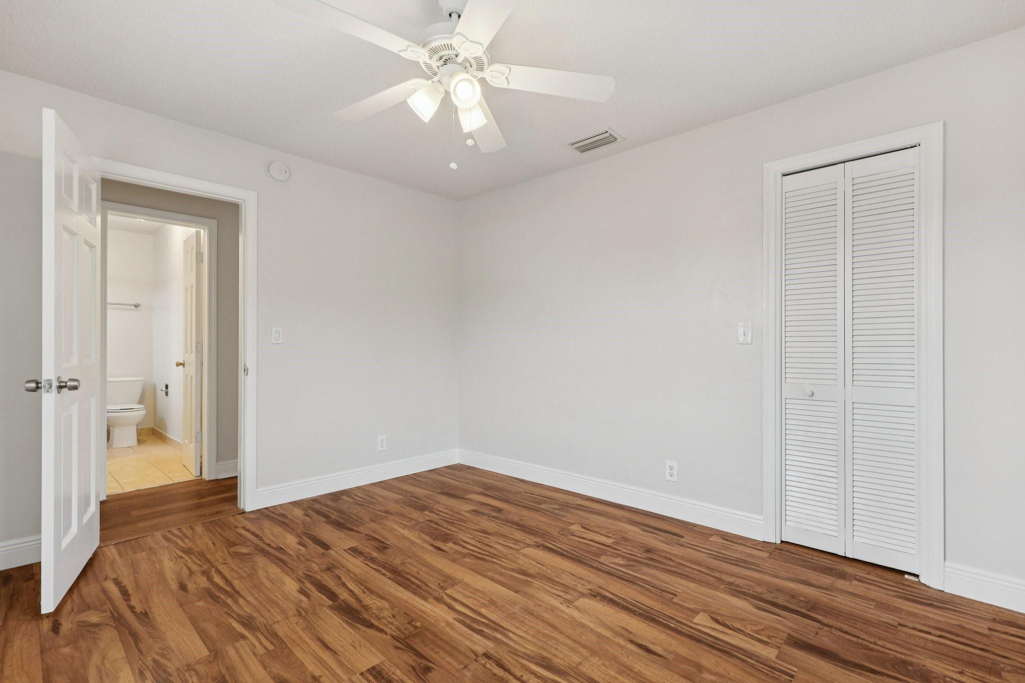 Country Club Village Sec - Residential