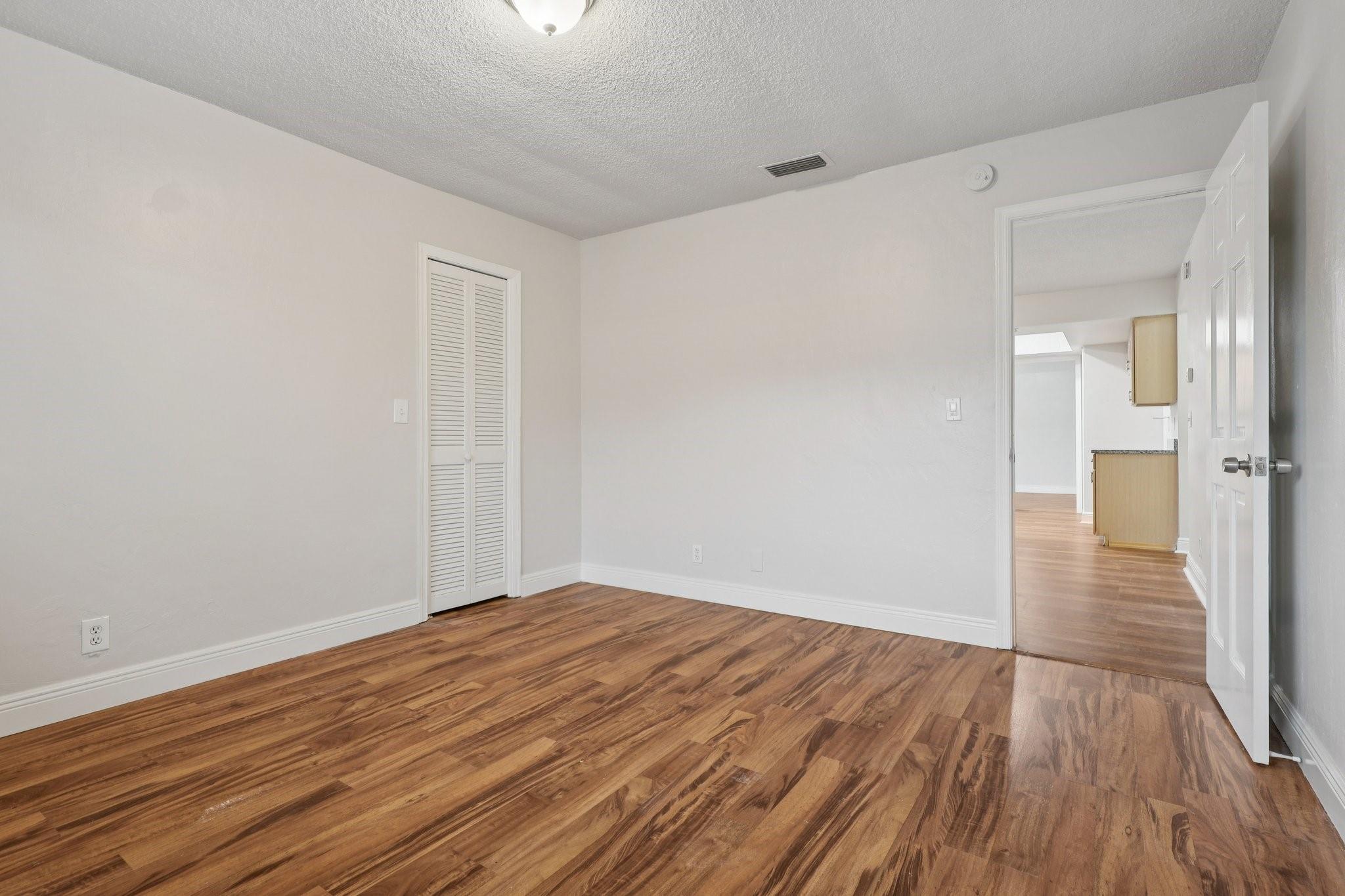 Country Club Village Sec - Residential