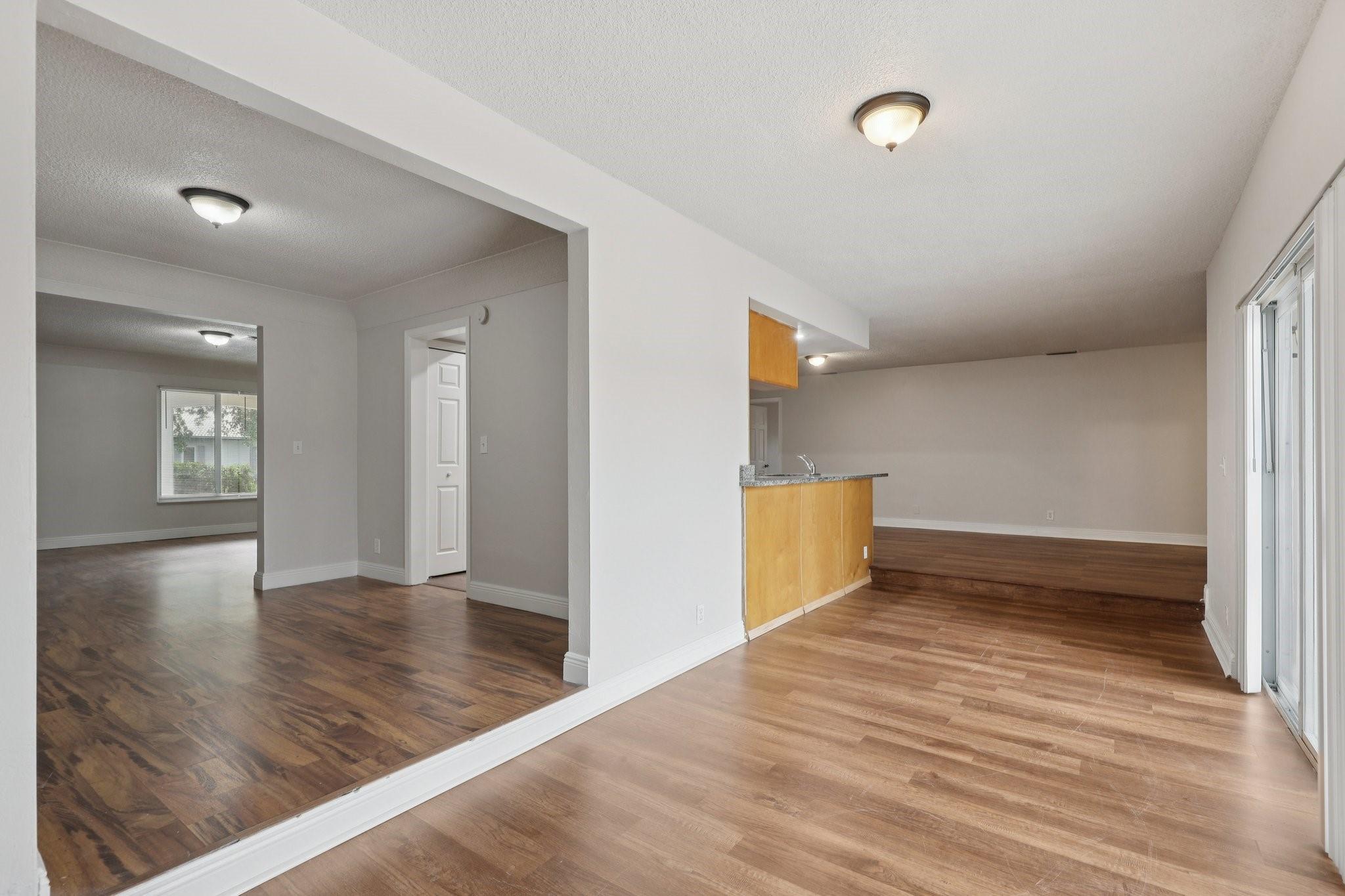 Country Club Village Sec - Residential