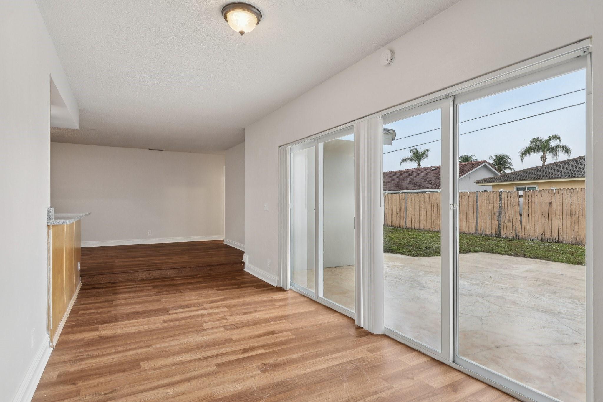 Country Club Village Sec - Residential