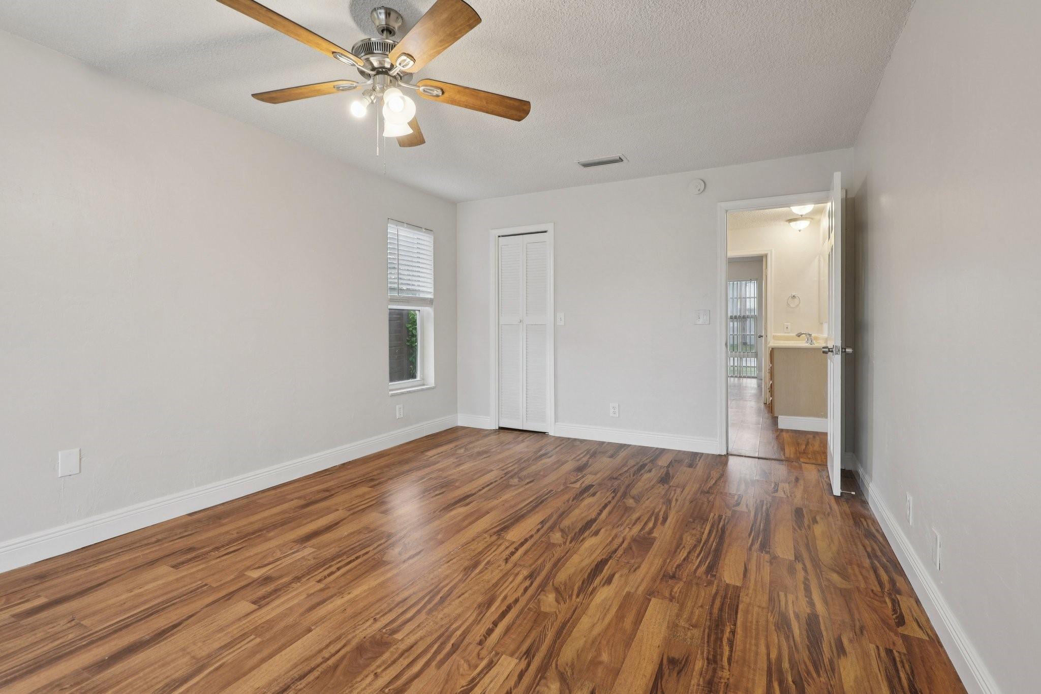 Country Club Village Sec - Residential