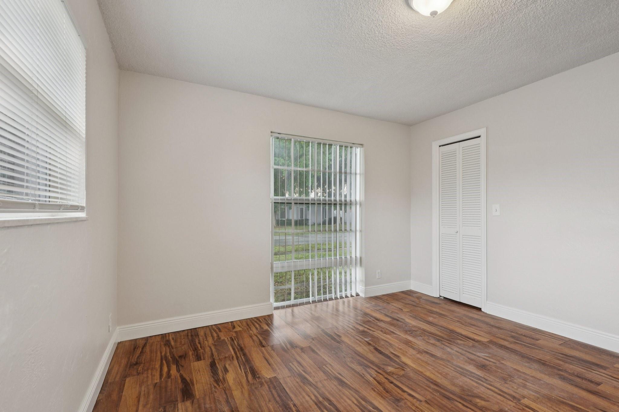 Country Club Village Sec - Residential