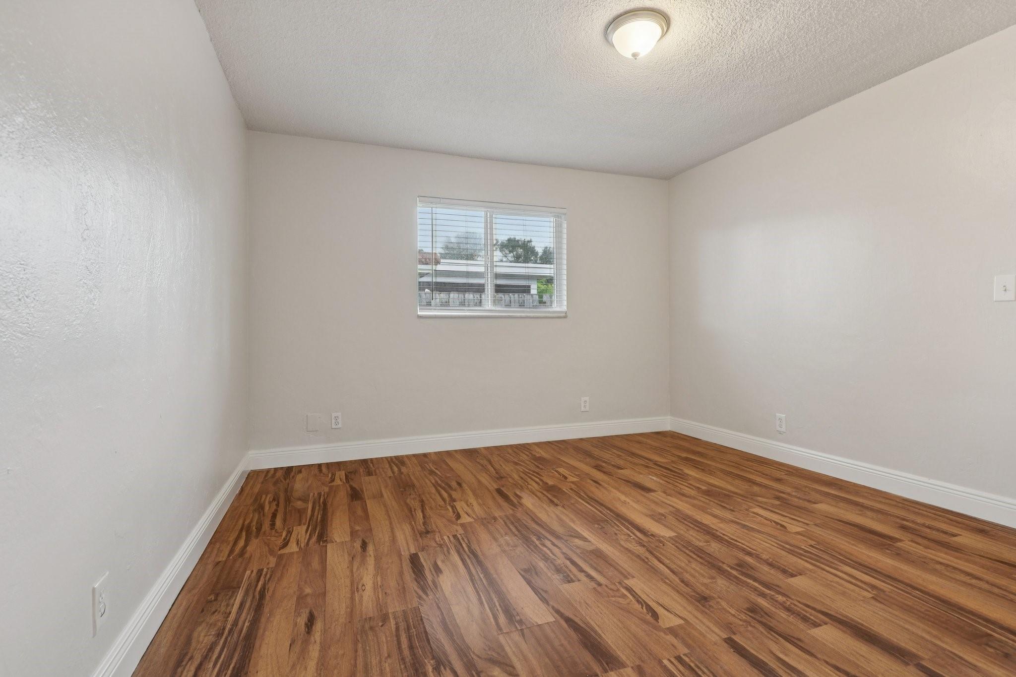 Country Club Village Sec - Residential