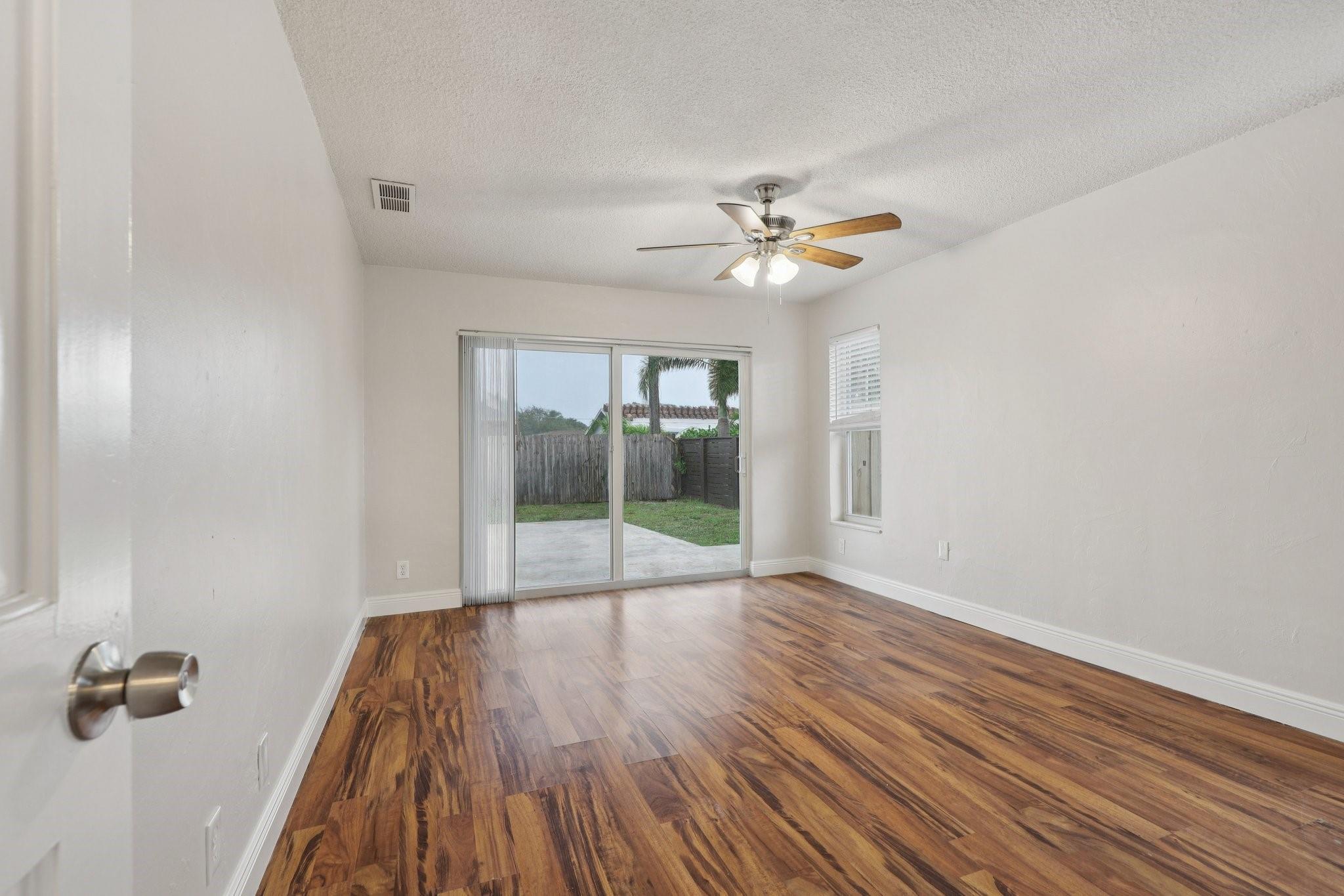 Country Club Village Sec - Residential