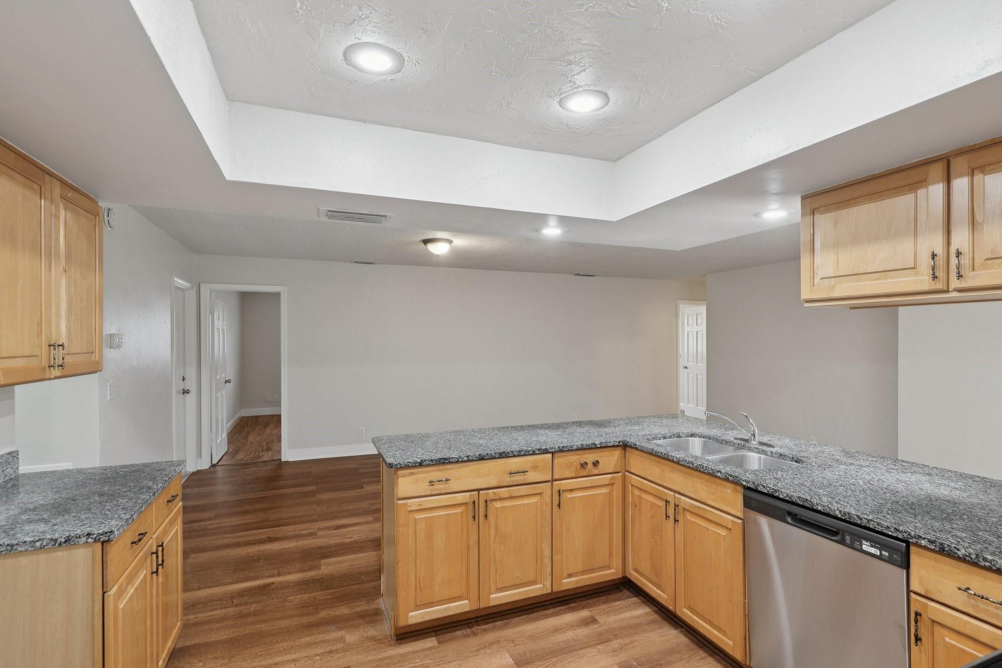 Country Club Village Sec - Residential