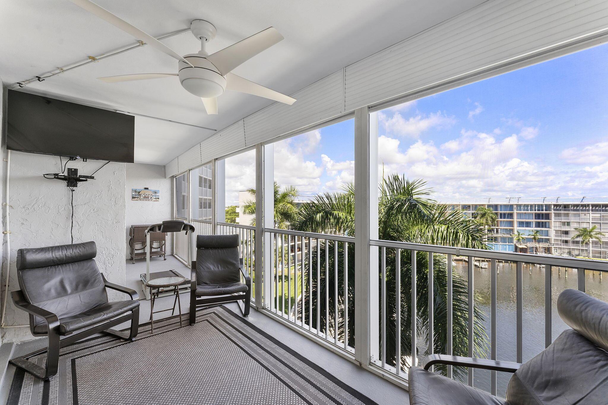 1523 E Hillsboro Boulevard 634