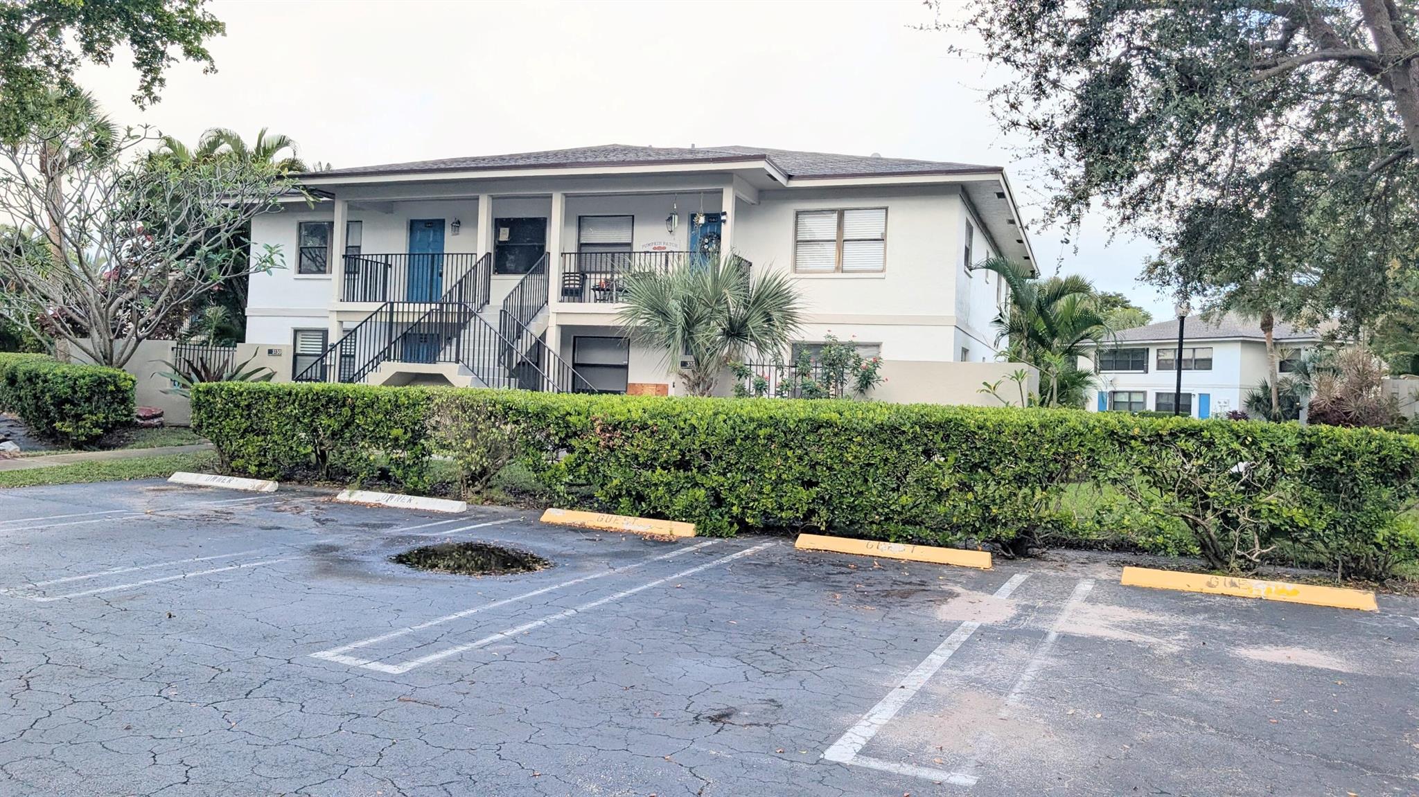 DELRAY OAKS CONDO - Residential