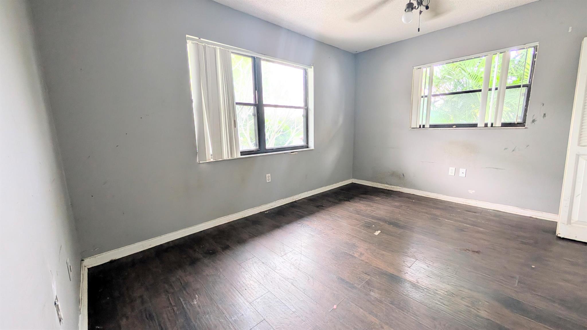 DELRAY OAKS CONDO - Residential