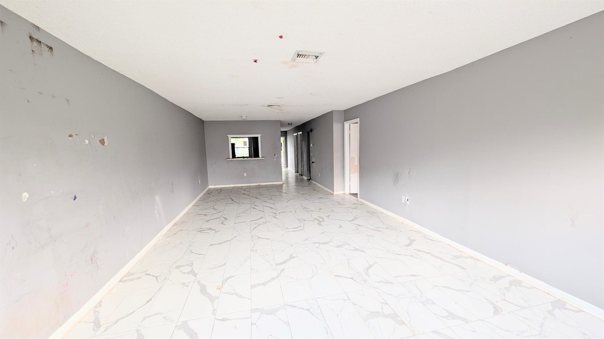 DELRAY OAKS CONDO - Residential