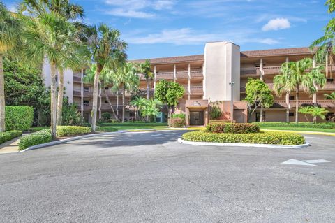 A home in Lake Worth