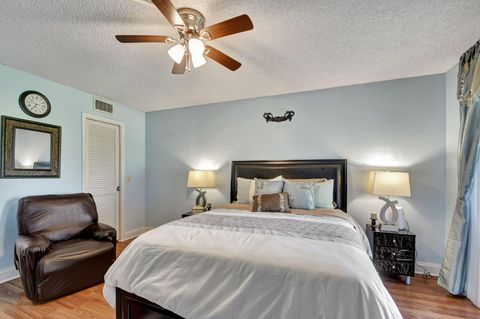 A home in Lake Worth