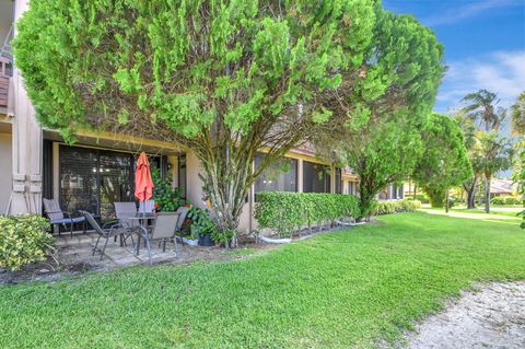 A home in Lake Worth