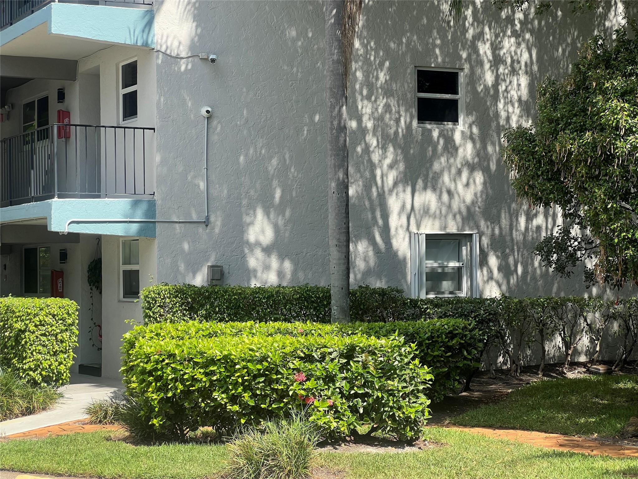 1785 N Andrews Sq 110E, Fort Lauderdale, FL, 33311/$278,000 4 1785 N Andrews Sq 110E