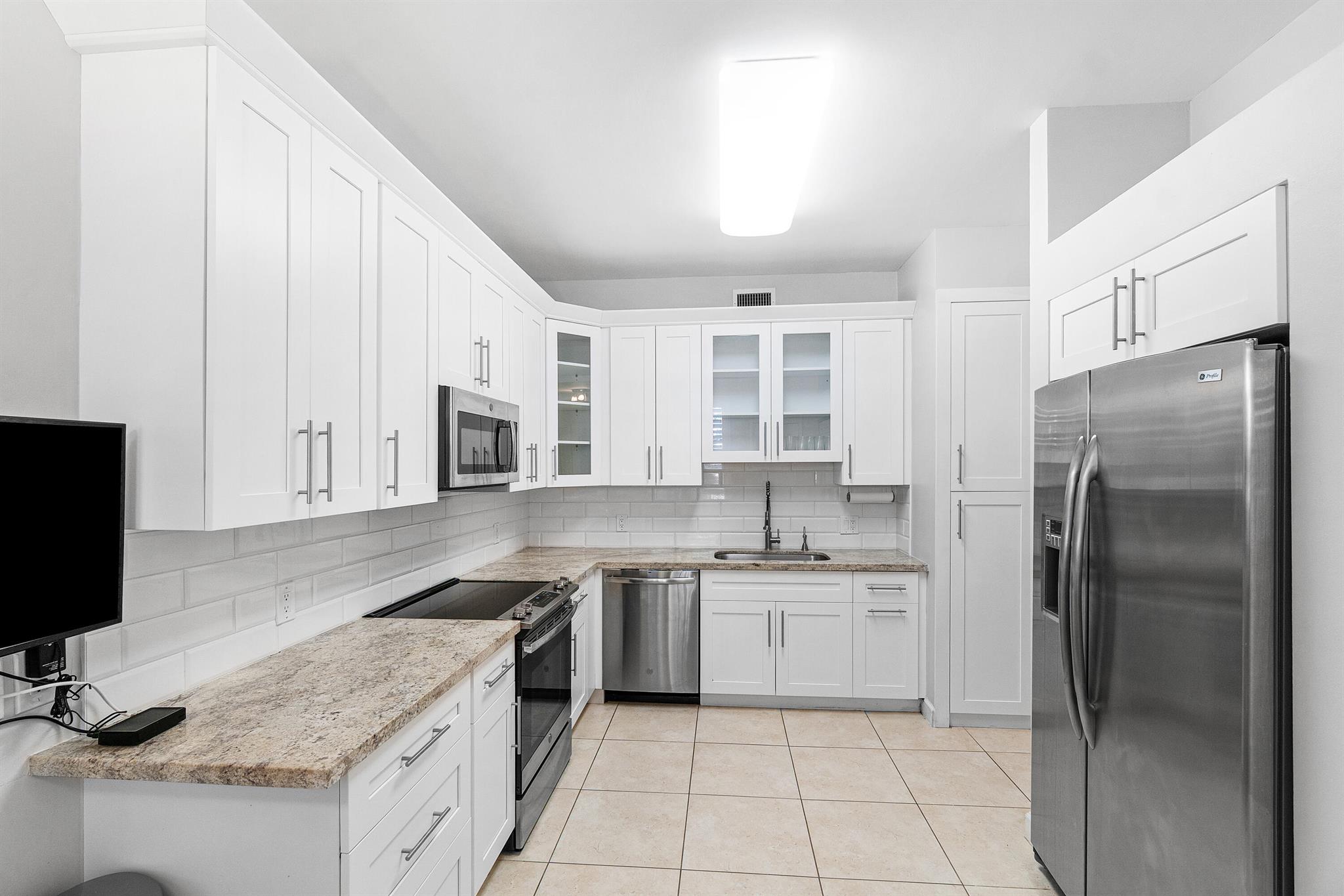 CATALINA / POLO CLUB - Residential