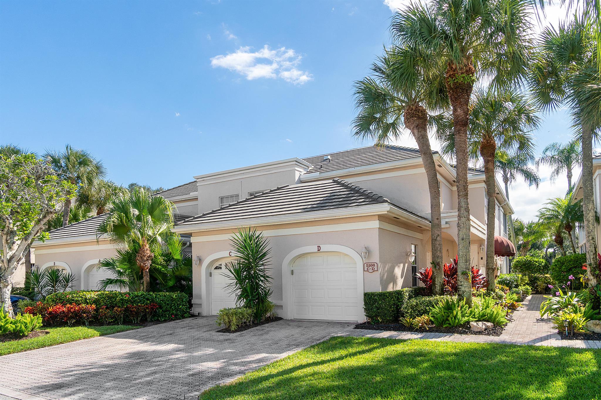 CATALINA / POLO CLUB - Residential