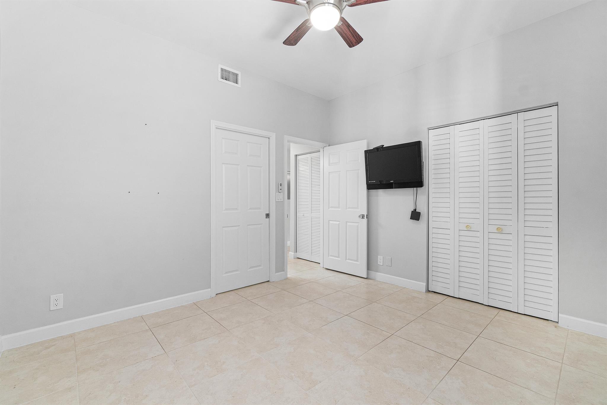 CATALINA / POLO CLUB - Residential