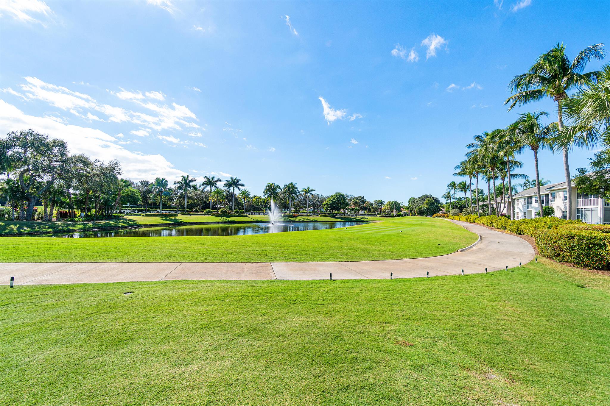 CATALINA / POLO CLUB - Residential