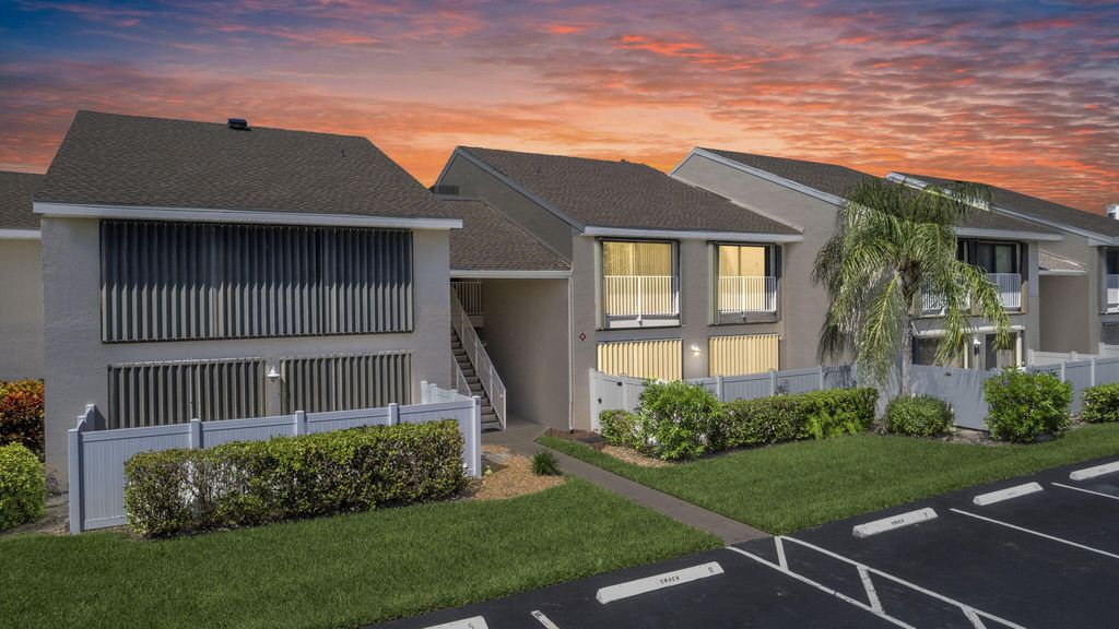 Photo of 3210 S Lakeview Circle #3204, Hutchinson Island, FL 34949 (MLS # R11024609)