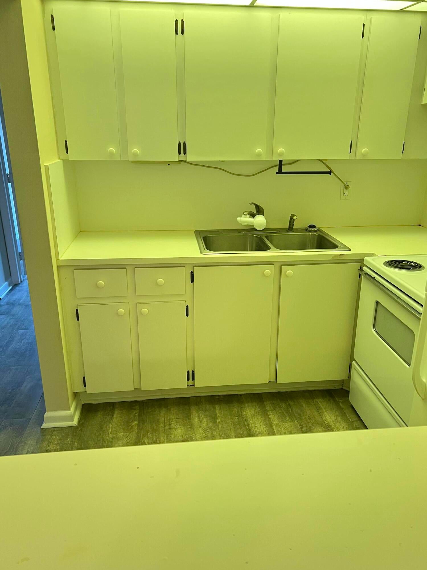 View photos, virtual tours, details... 31 NORWICH B 31