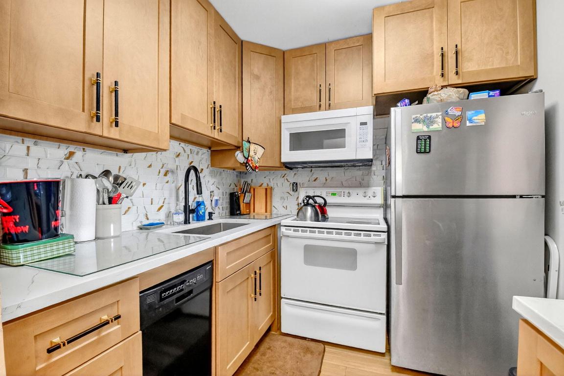 NORTHAMPTON CONDOS - Residential