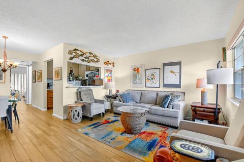 332 Northampton Q West Palm Beach FL 33417